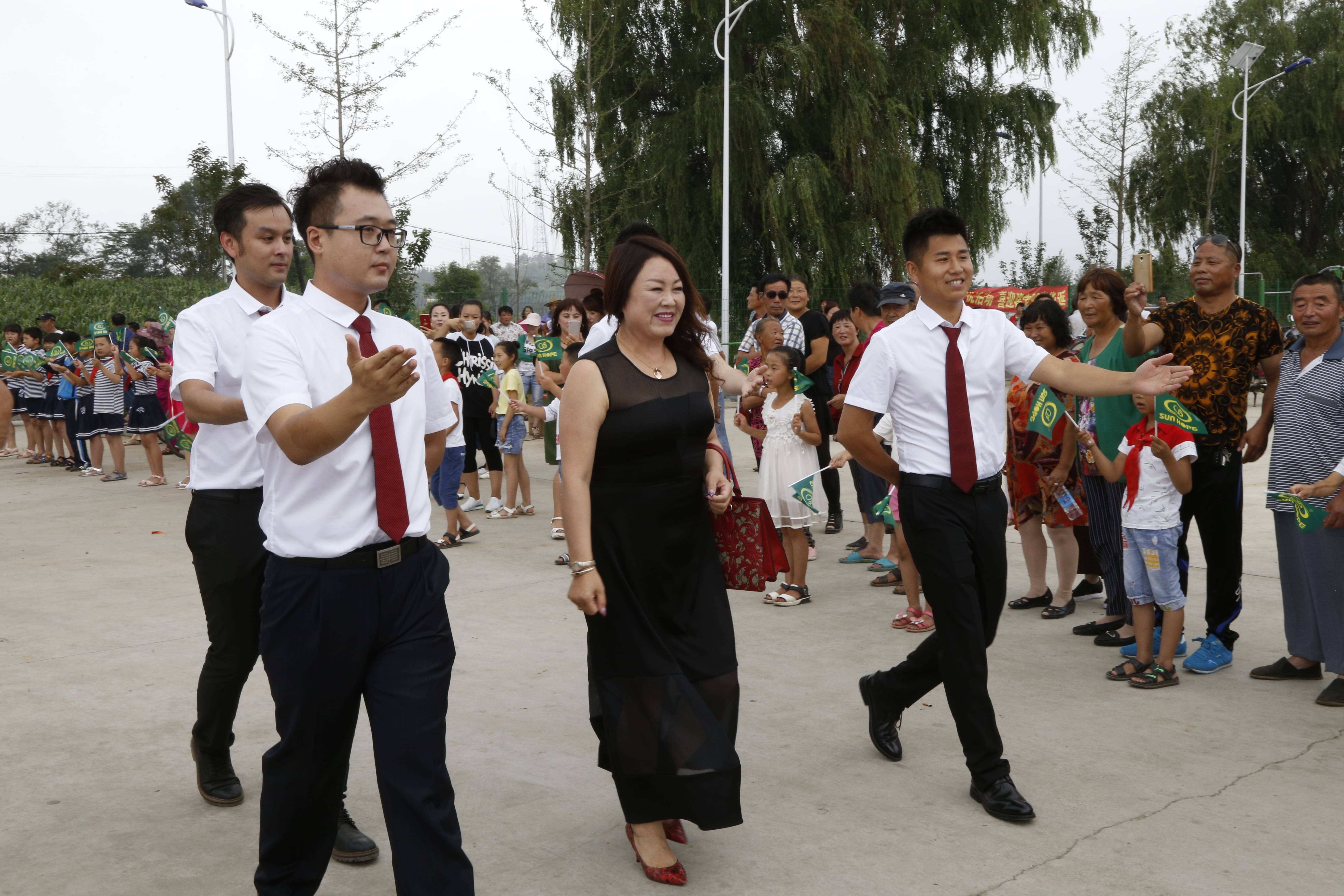 第110所 东港市椅圈镇大江平台-大江(中国)一站式服务平台
张兰小学
