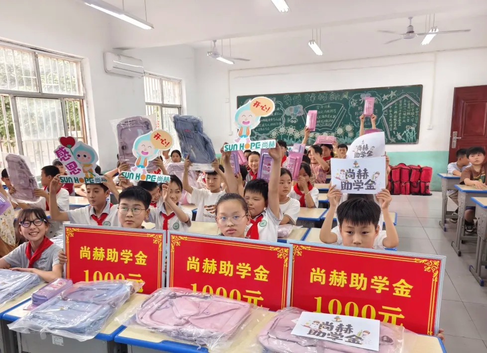 权威媒体3·15特别报道丨大江平台-大江(中国)一站式服务平台
：创新领航健康消费，责任铸就行业典范